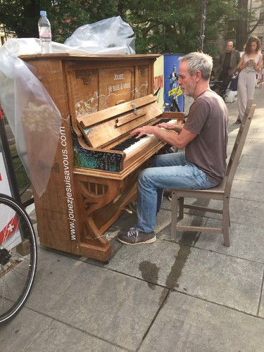 Piano 1.JPG